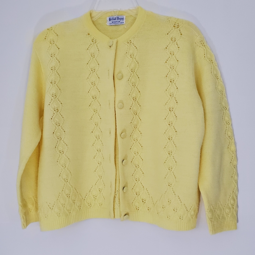 British Vogue Wintuk Yellow Knit Sweater, Small
